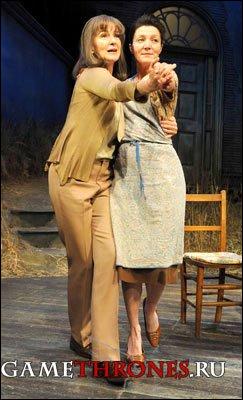 michelle_fairley_gamethrones.ru_017 (243x400, 27 kБ...)